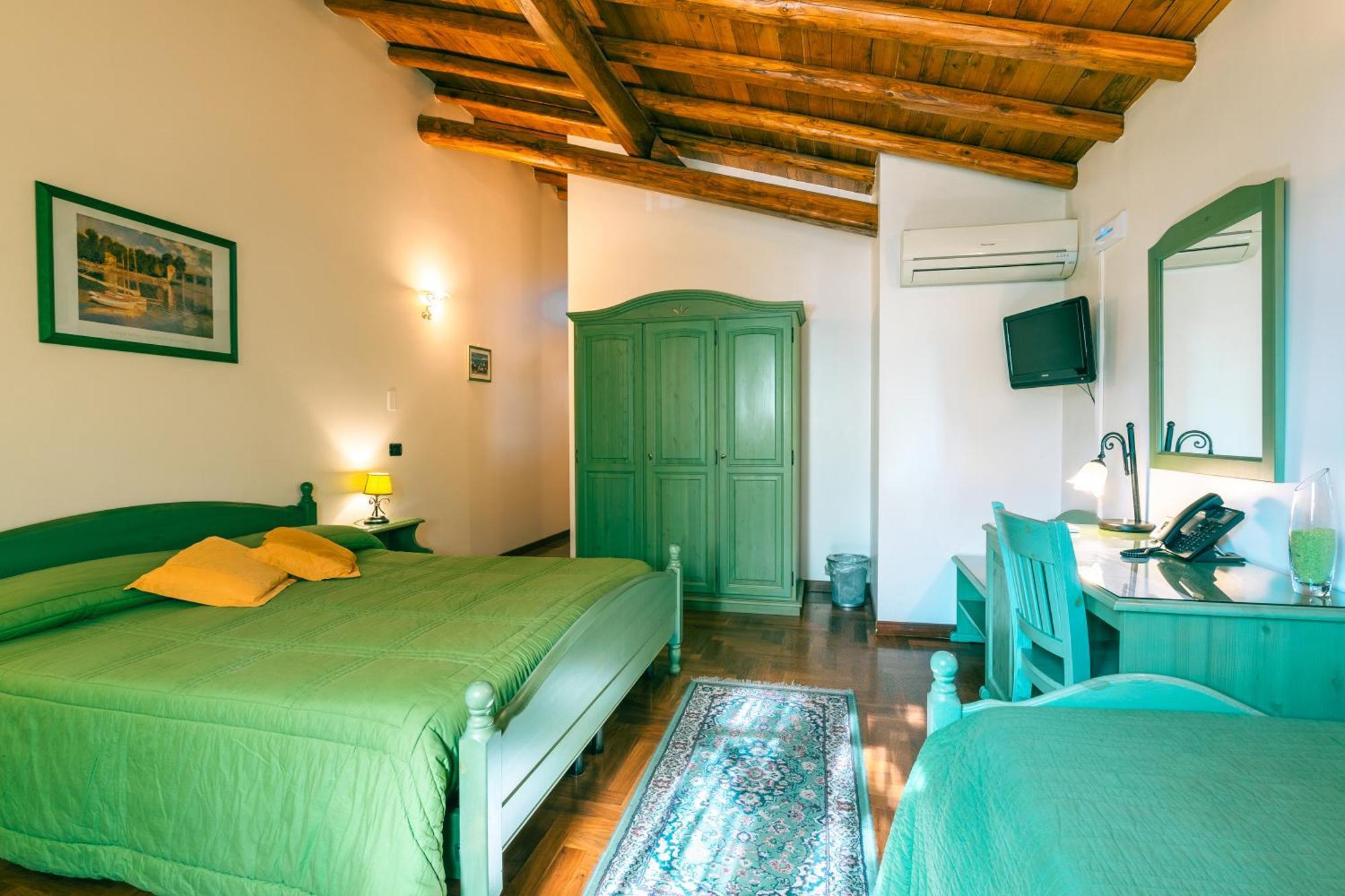 Alhambra - Guest House Di Charme Giarre Eksteriør billede